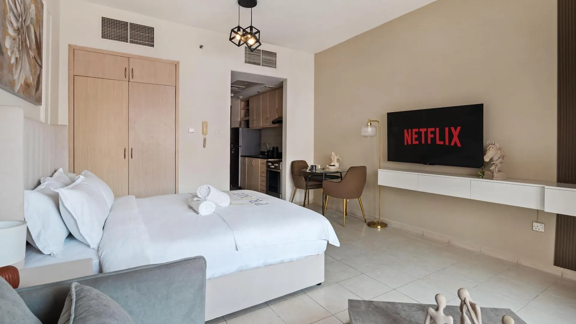 Sunny Studio Perfect For Discovery Gardens Stays Dubaj
